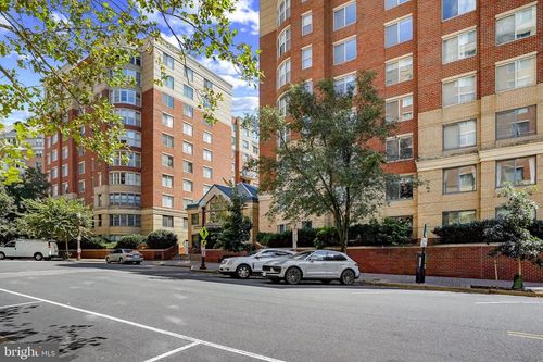 308w-3830 9th St N, ARLINGTON, VA, 22203-5822 | Card Image