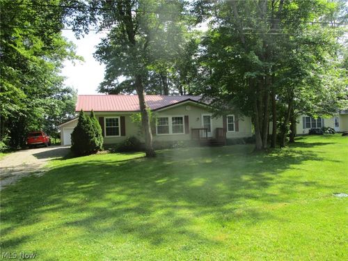 888 Long Shadow Ln, Roaming Shores, OH, 44085-9764 | Card Image
