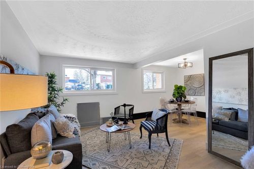 1-11 Olympic Dr, Kitchener, ON, N2M3S7 | Card Image