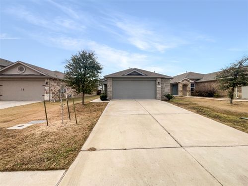 413 Dubina Ave, Georgetown, TX, 78626-2613 | Card Image