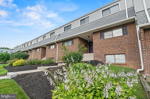 318 Stony Way, NORRISTOWN, PA, 19403-4213 | Card Image