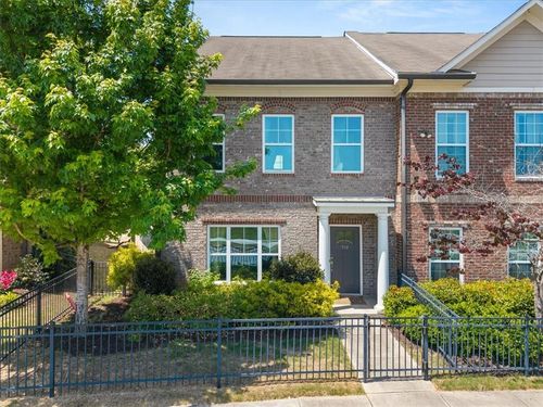 910 Westmoreland Cir Nw, Atlanta, GA, 30318-4019 | Card Image