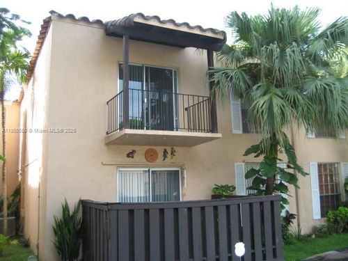 c24-10790 N Kendall Dr, Miami, FL, 33176-1459 | Card Image