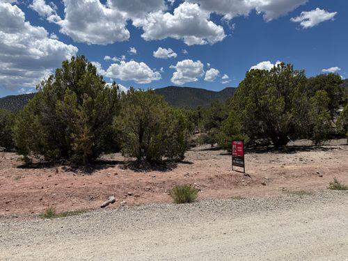 2-17501 W Silverpeak Ln, Cedar City, UT, 84720-4020 | Card Image