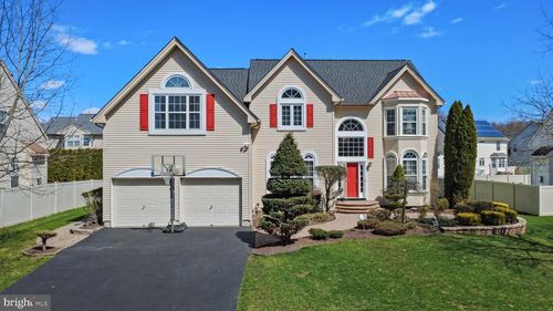 4 Bernadette Cir, Monmouth Junction, NJ, 08852-2681 | Card Image