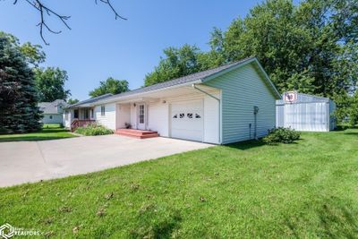 906 Stevens Avenue, Home with 2 bedrooms, 1 bathrooms and 2 parking in Tennant IA | Image 2