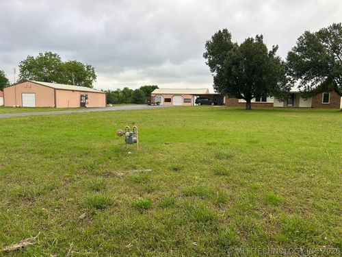3300 W Davis Field Road, Muskogee, OK, 74401 | Card Image