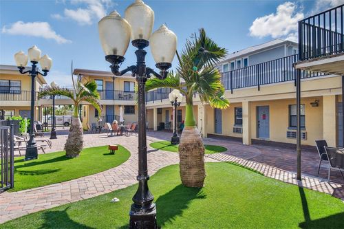 212-16333 Gulf Blvd, REDINGTON BEACH, FL, 33708-1541 | Card Image