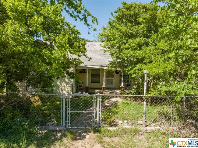 6630 S Fm 183, House other with 3 bedrooms, 2 bathrooms and null parking in Evant TX | Image 13