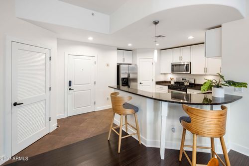 5022-945 E Playa Del Norte Dr, Tempe, AZ, 85288-2205 | Card Image