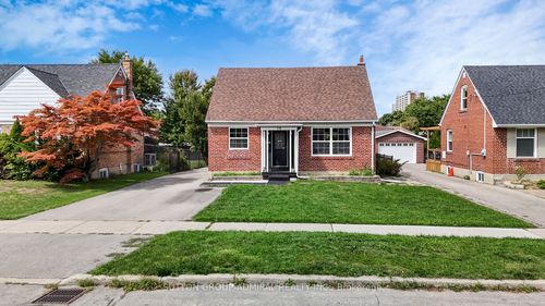 78 Goulding Ave, North York, ON, M2M1L2 | Card Image