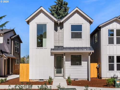 3254 Se 115th Ave, Portland, OR, 97266-1710 | Card Image