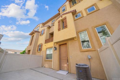 1712 San Francisco, San Diego, CA, 92154-6702 | Card Image