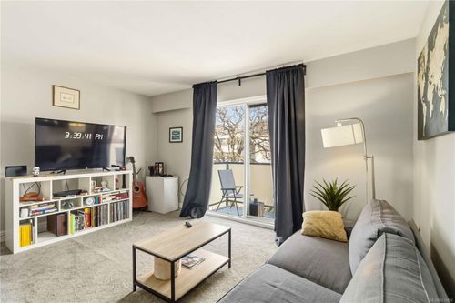 302-904 Hillside Ave, Victoria, BC, V8T1Z8 | Card Image