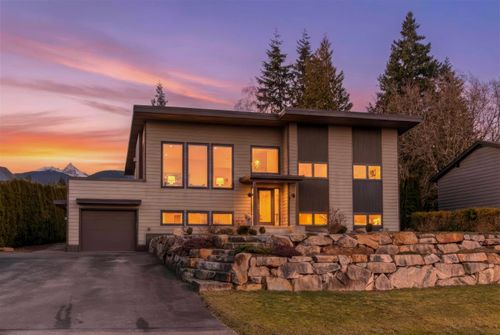 40298 Ayr Drive, Squamish, BC, V8B0B6 | Card Image