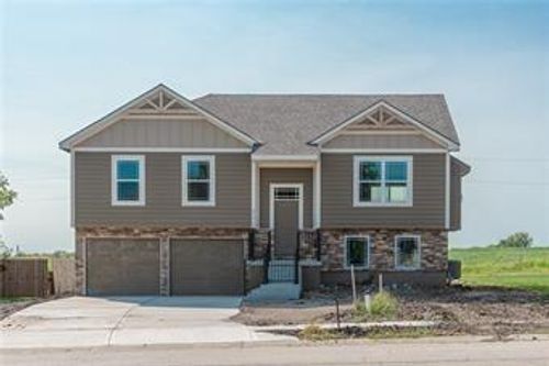 1104 Eagle Crest Drive, Holden, MO, 64040 | Card Image