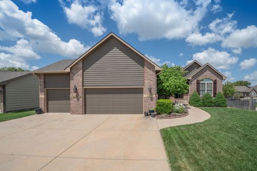 13905 E Ayesbury St, Wichita, KS, 67228 | Card Image