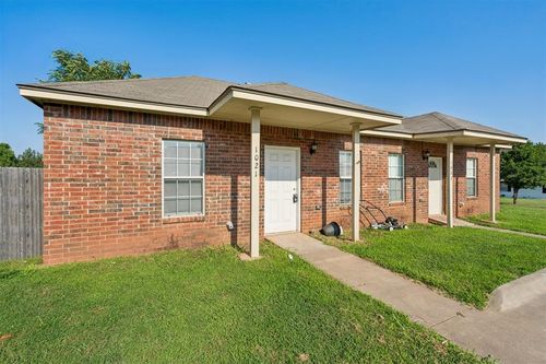 1021 Shady Creek Cir, Guthrie, OK, 73044-4519 | Card Image