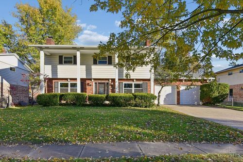 8190 Riovista Dr, Anderson, OH, 45255-2564 | Card Image