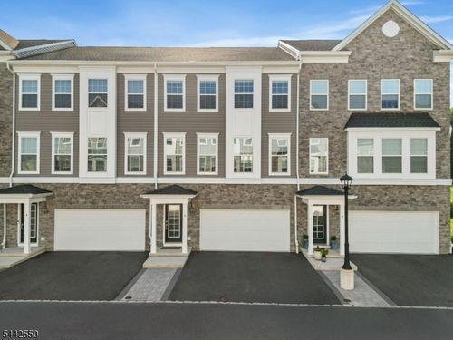 6 Coogan Ct, Morris Plains, NJ, 07950-2552 | Card Image