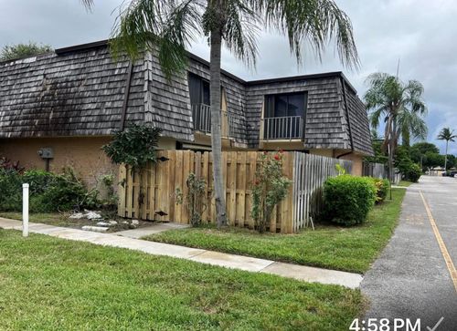 345-345 Lake Arbor Dr, Palm Springs, FL, 33461-2110 | Card Image