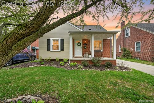 3210 N Altadena Ave, Royal Oak, MI, 48073-3556 | Card Image