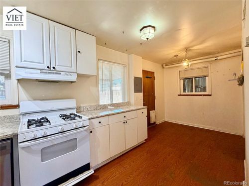 1055 Leyden Street, Denver, CO, 80220 | Card Image