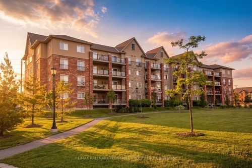 112-39 Ferndale Dr S, Barrie, ON, L4N5T5 | Card Image