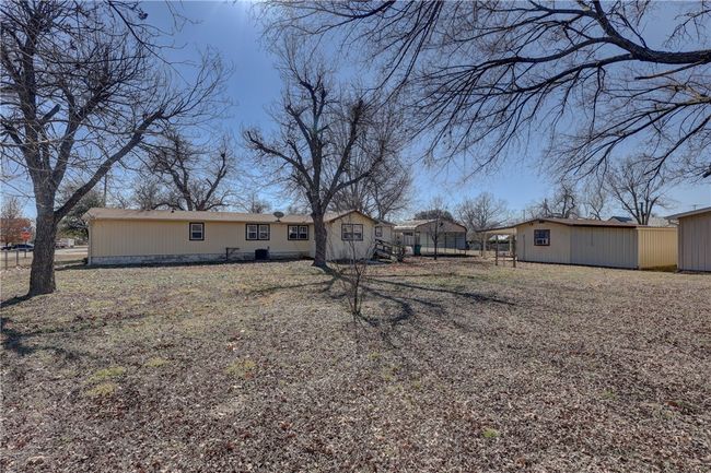 117 E Denmark St, House other with 3 bedrooms, 2 bathrooms and 2 parking in Walnut Springs TX | Image 30