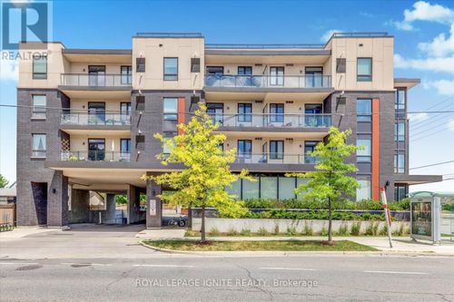 116-3560 St Clair Ave E, Scarborough, ON, M1K0A9 | Card Image