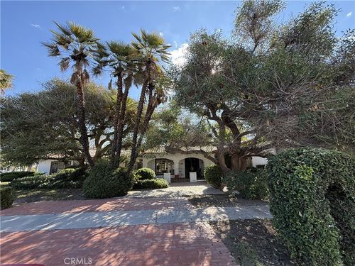 9948 Shirley Ave, Northridge, CA, 91324-4146 | Card Image