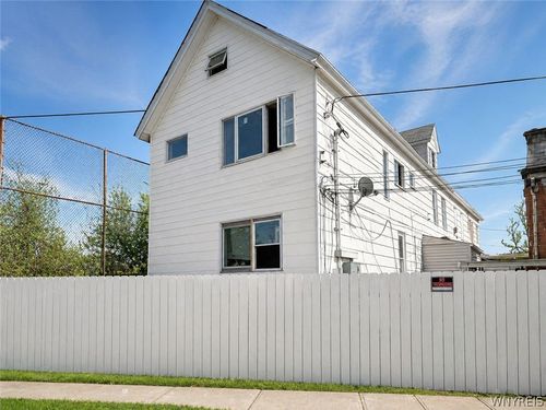 13 Peterson Street, Buffalo, NY, 14211 | Card Image