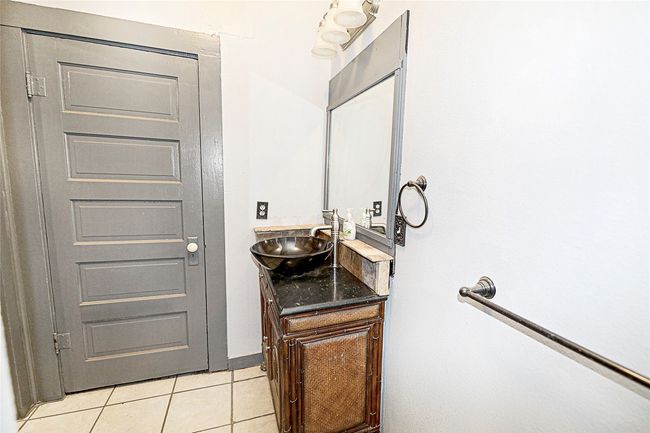 304 Rock Hill Rd, House other with 2 bedrooms, 1 bathrooms and null parking in Bowie TX | Image 22