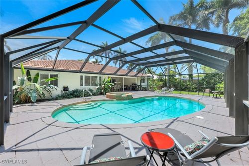725 Old Trail Dr, NAPLES, FL, 34103-3540 | Card Image