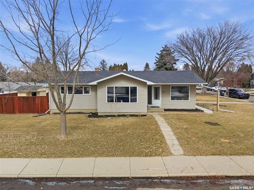 56 Welker Cres, Saskatoon, SK, S7H3M4 | Card Image