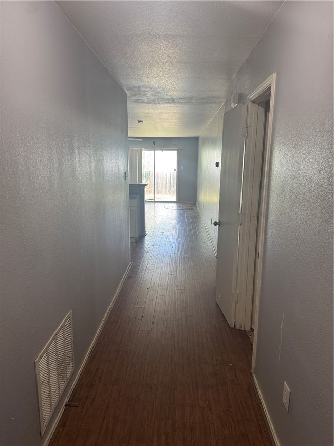 3048 Saint Ursula Dr, House other with 3 bedrooms, 2 bathrooms and null parking in Dallas TX | Image 10