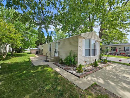 579 Park Ave, BELVIDERE, IL, 61008-8242 | Card Image