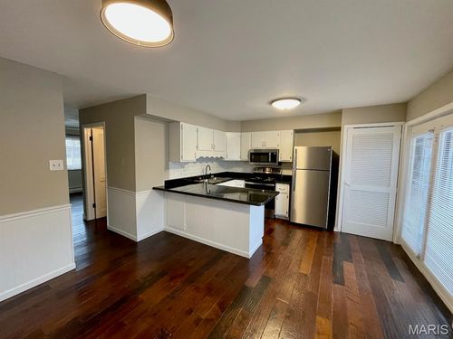 7394 Hazelcrest Dr, Hazelwood, MO, 63042-2216 | Card Image