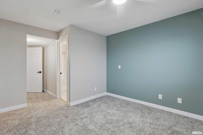 UNIT-203 - 209 E Price St, Condo with 2 bedrooms, 2 bathrooms and null parking in Eldridge IA | Image 18