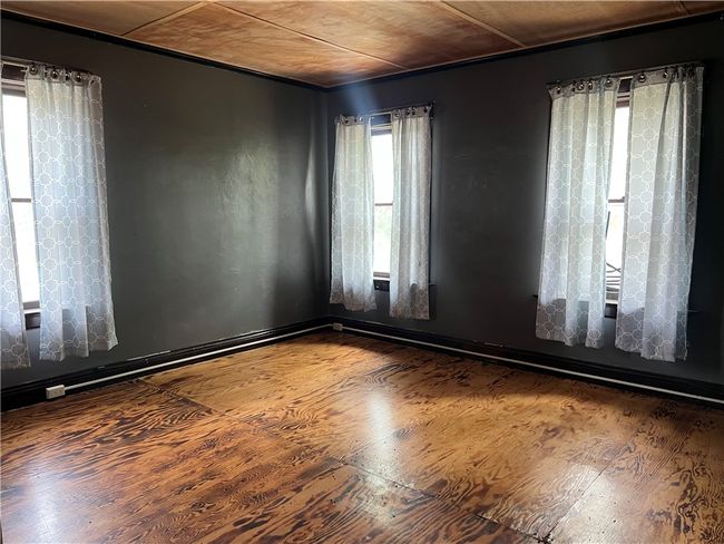 323 N Olive St, House other with 4 bedrooms, 3 bathrooms and null parking in Saint Elmo IL | Image 15