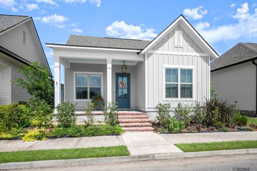 4763 Cottage Oaks Dr, Gonzales, LA, 70737-8256 | Card Image