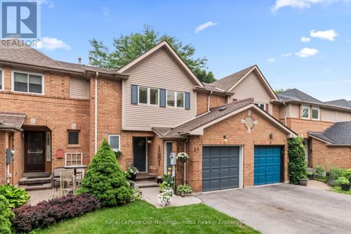 23 Woodward Dr, Whitby, ON, L1N8X3 | Card Image