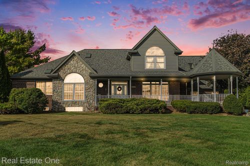 18501 Henry Ct, Ray, MI, 48096-3549 | Card Image