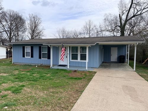 205 Robert E Lee St, Fort Oglethorpe, GA, 30742-3716 | Card Image