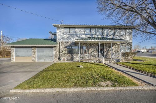 2 Newcombe Ave, Yerington, NV, 89447-2212 | Card Image