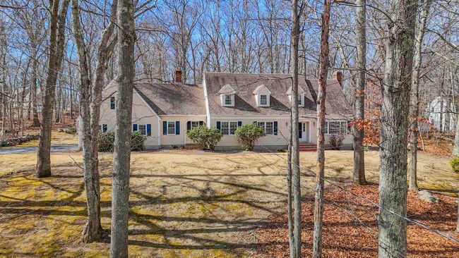 Set back and private yet part of great neighborhood | Image 39