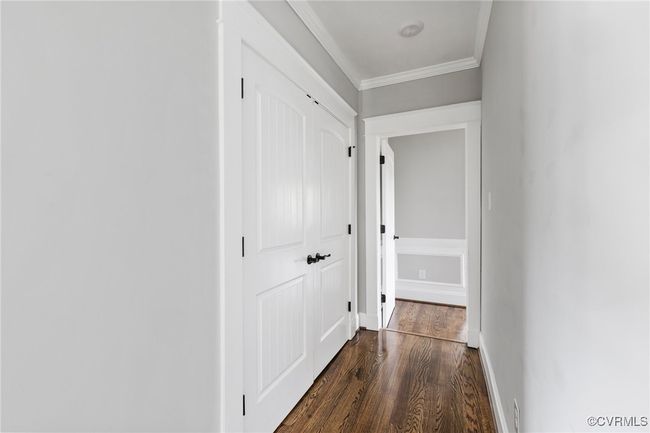 Upstairs laundry | Image 32