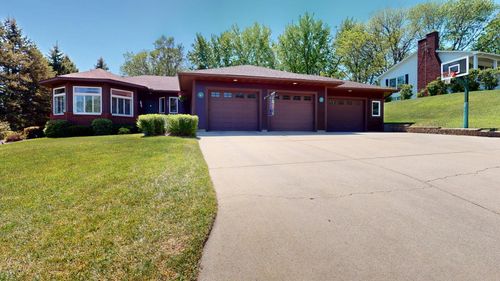 1401 Martin Rd, Albert Lea, MN, 56007-1535 | Card Image