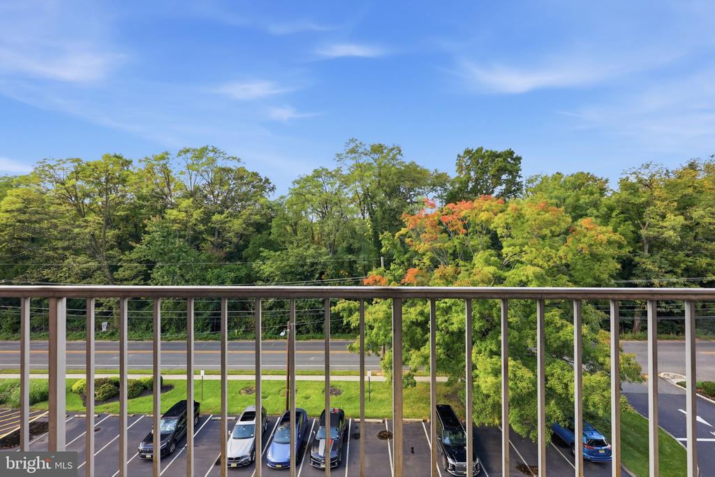 Residential Lease in CHERRY HILL 5