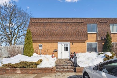 9-120 Country Club Dr, Guelph, ON, N1E3K7 | Card Image